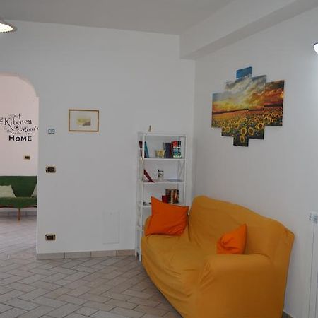 La Casa Dei Fiori - Ospitalita Diffusa 아제롤라 외부 사진